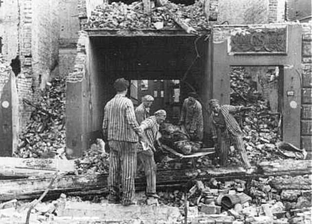 Neuengamme prisoners remove corpses of German civilians after allied bombings of Hamburg